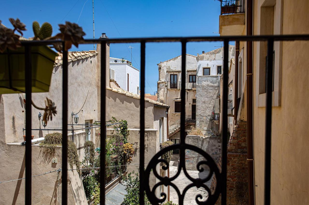 Calipso Apartments Ortigia Syracuse Bagian luar foto