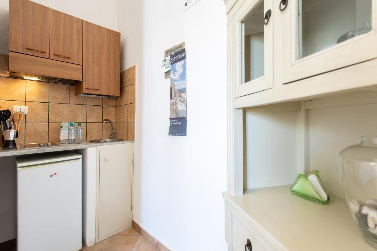 Calipso Apartments Ortigia Syracuse Bagian luar foto